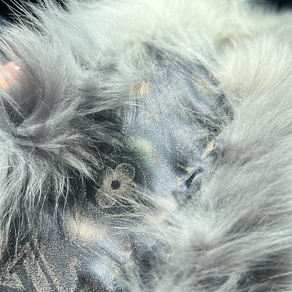 •Louis vuitton Nathalia Fox Fur Scarf - Picture 8 of 8